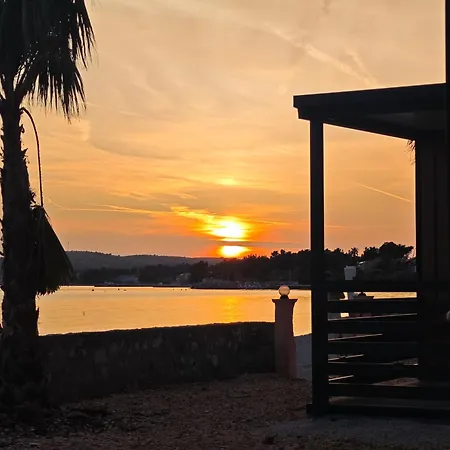 Ferienhaus Innova Travelvir - Mobhome Megan Vir