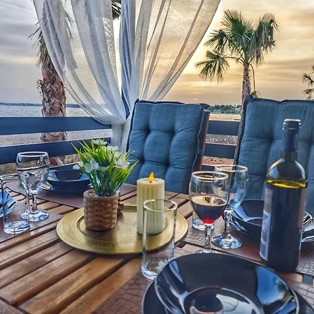 Innova Travelvir - Mobhome Megan Ferienhaus